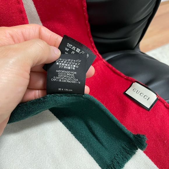 EUC Unisex Gucci BLIND FOR LOVE Prints Wool Scarf Iconic Color-way 20 X 170 cm - Picture 11 of 11